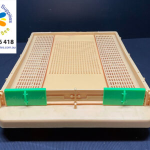 Base with Pollen Collector - plastic vented base, entrance reducer and tray - 10 Frame