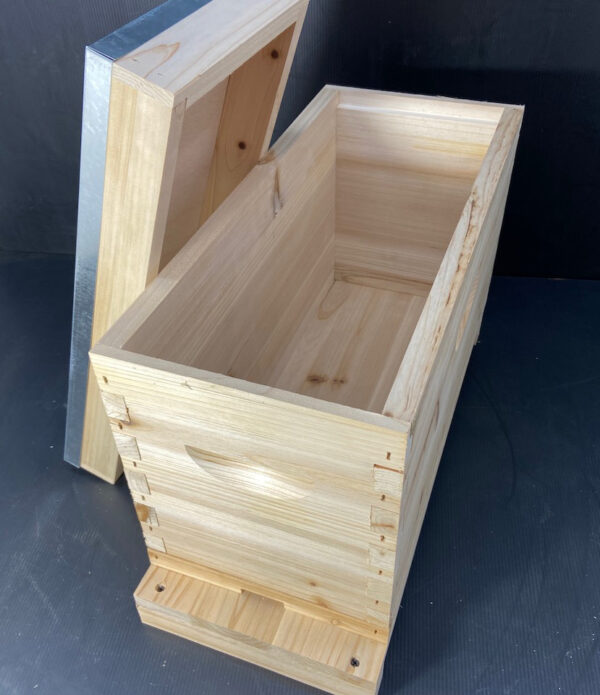 Wooden Nuc Box 5 frames ASSEMBLED (RAW)