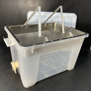 Beehive Frame Uncapping Tray with Plastic Tub