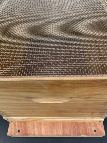 Stainless Steel Mesh - 8 Frame Beehive .9mm x 3.5mm aperture Woven Wire