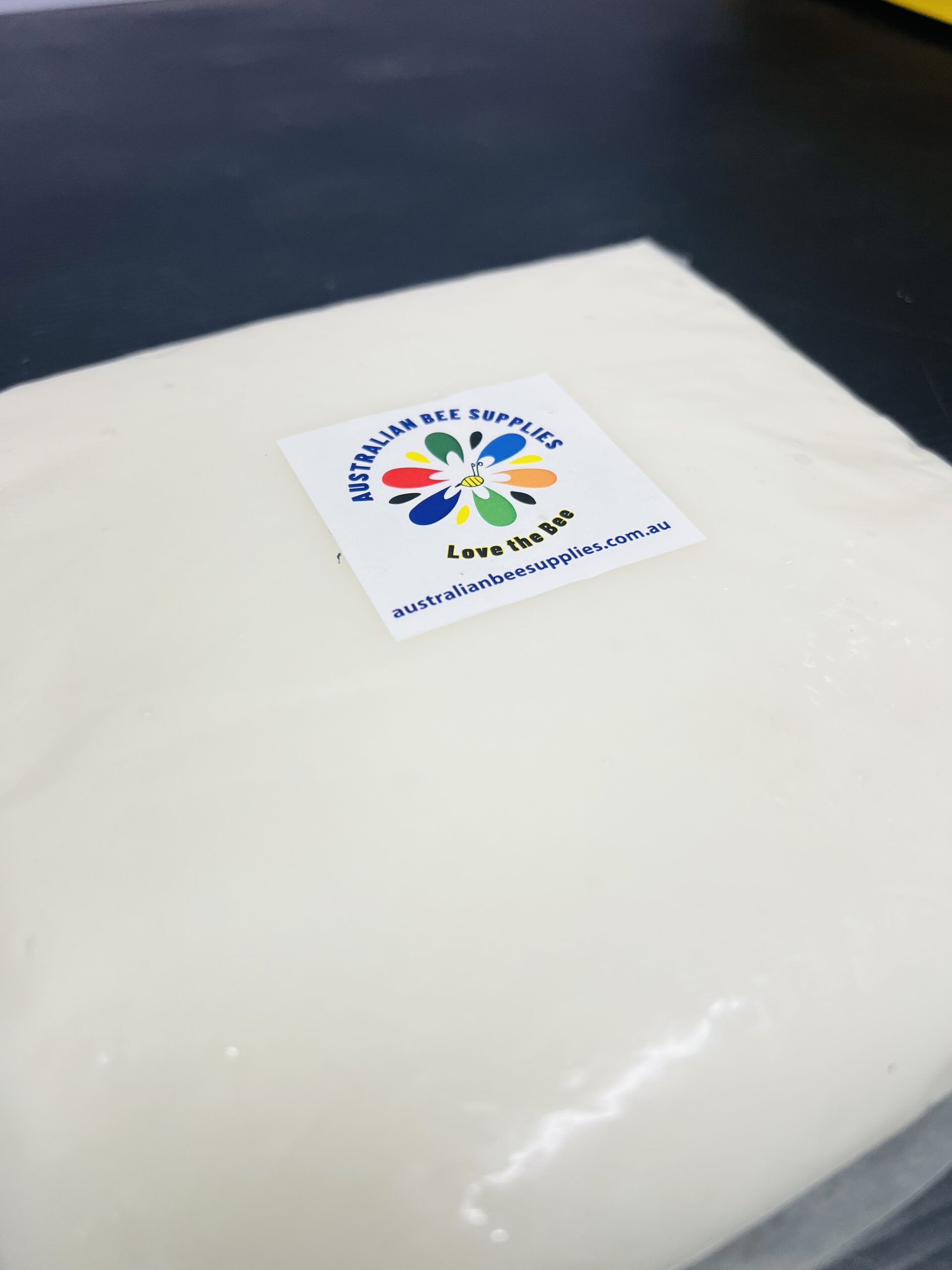 Bee Fondant | 1kg | Bee Food | Nutrition - Image 3