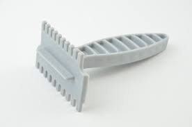 Queen Excluder Cleaning Shovel | Plastic