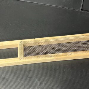 Deluxe Requeening Frame
